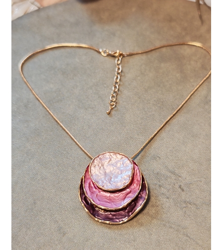 Колие с медальон