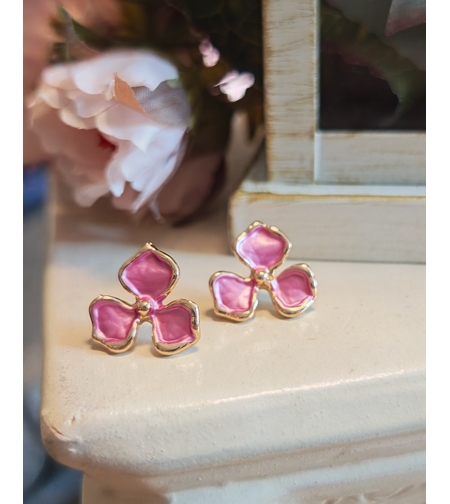 Дамски обици