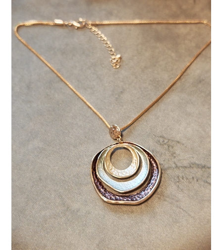 Колие с медальон