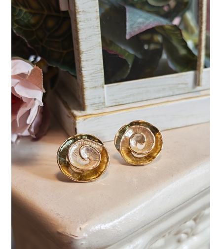 Дамски обеци