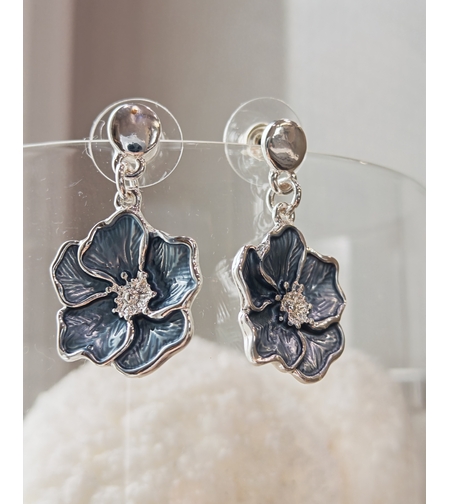 Дамски обици