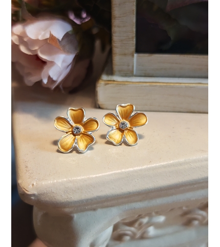 Дамски обици