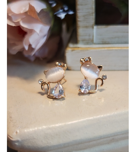 Дамски обици