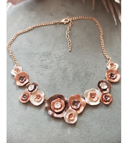 Дамска колиета