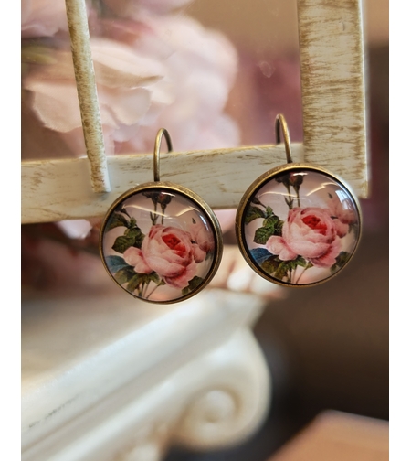 Дамски обици