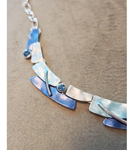 Дамско колие