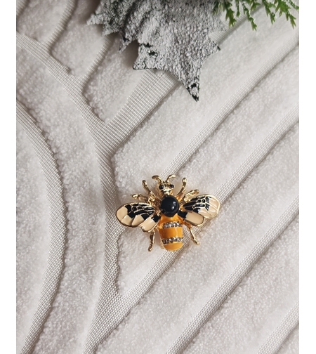 Брошка жълт бръмбар