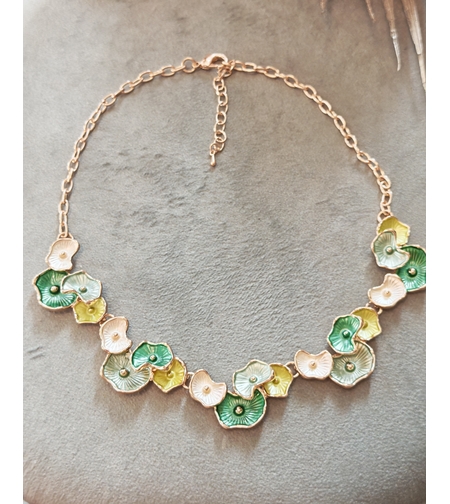 Дамска колиета