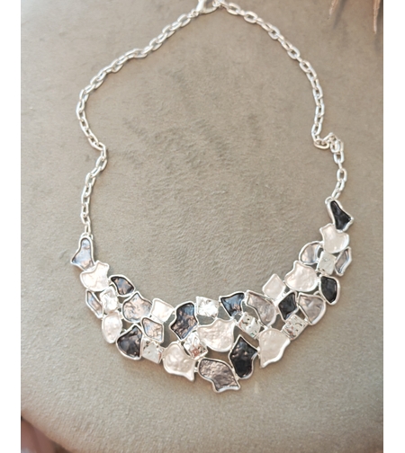 Дамско колие