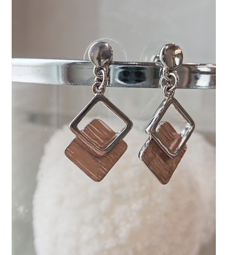 Дамски обици