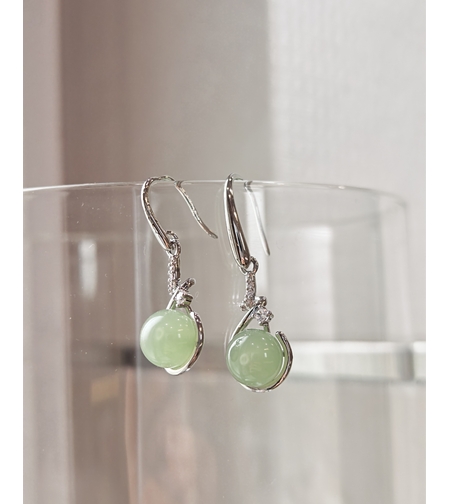 Дамски обици