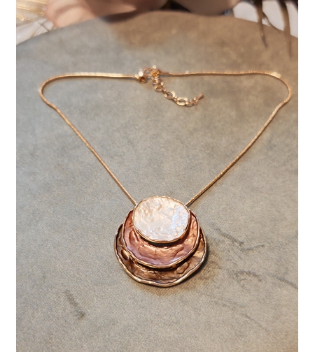 Колие с медальон