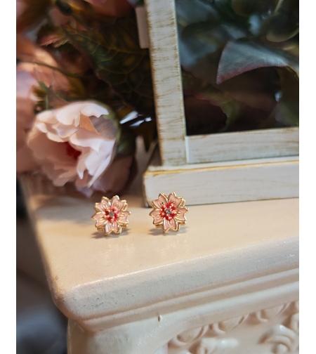 Дамски обици