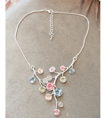 Дамско колие