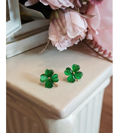 Дамски обици