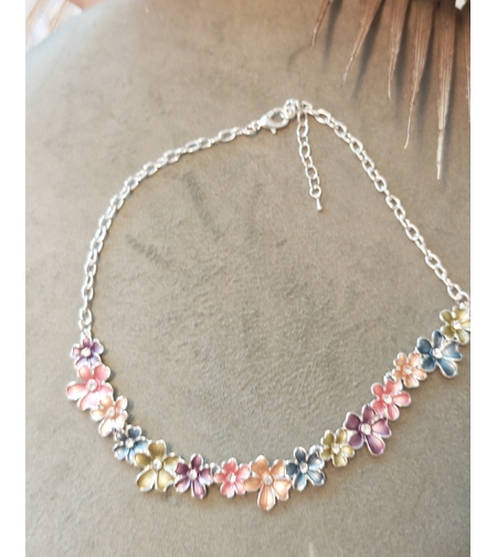 Дамско колие