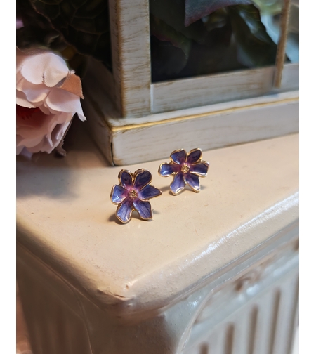 Дамски обици