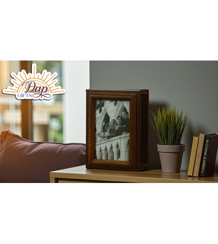 Дървен фотоалбум (4759371)