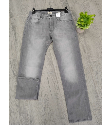 Дънки, р-р М -L