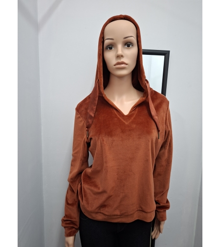 Плюшена блузка M размер