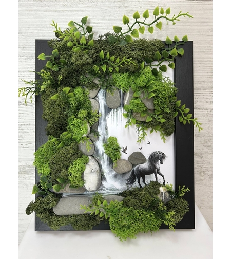 Картина от скандинавски мъх и кон