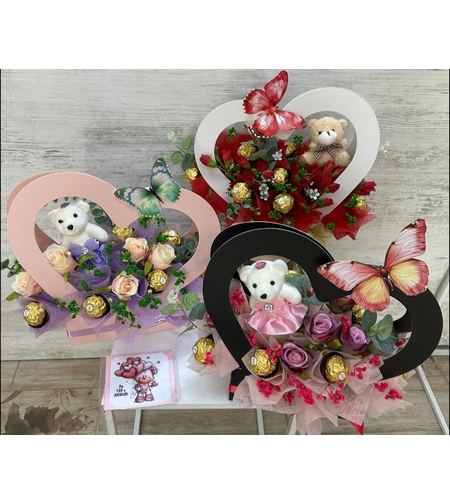 Чанта СЪРЦЕ с МЕЧЕ