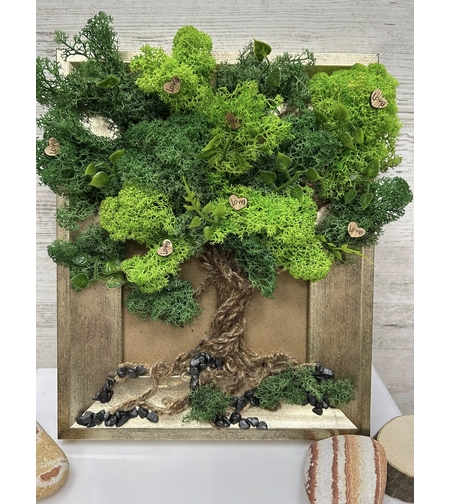 Дървото на живота със сърчица