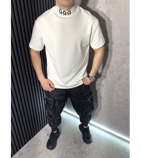 Тениска с Висока Яка 