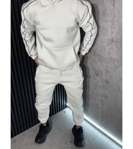 Мъжки Ватиран Екип в Бяло