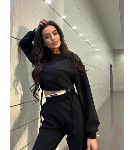 Ежедневен  сет с акцент върху талията — ЧЕРЕН