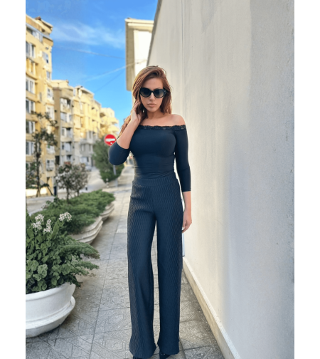 Блуза с деколте тип лодка - ЧЕРНА