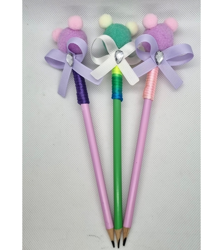 Моливи — цвете, мече или помпон