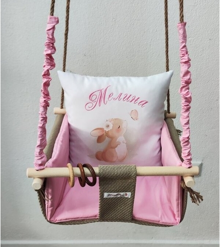 Бебешка люлка с принт на картинка - Зайче с пеперуда в розово
