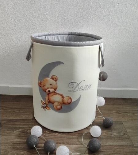 Кош за играчки  с апикация - Мече върху луна в сиво