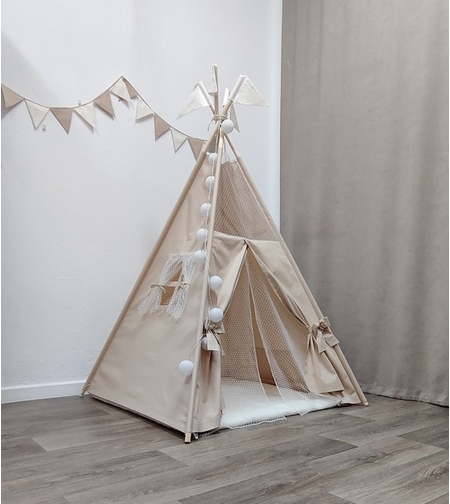 Едноцветна палатка в бежово за момиче с тънко килимче - 