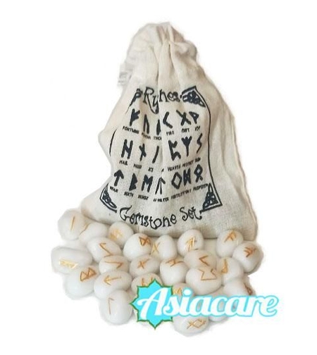 Кесия за гадаене с руни от бял ахат