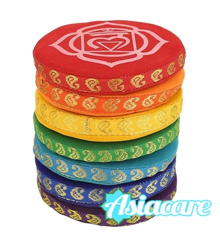 Възглавничка - поставка за голяма тибетска пееща купа, с чакра мотив