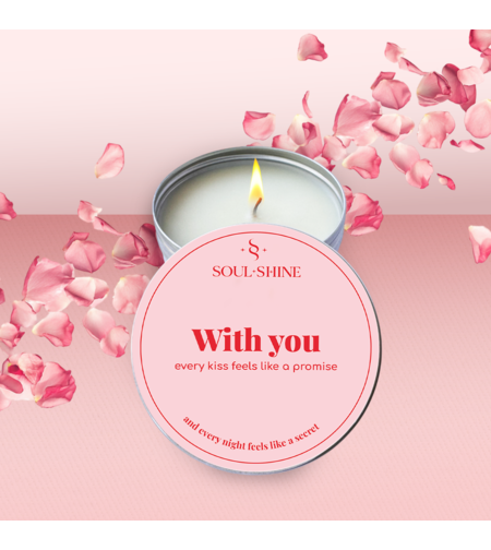 Ароматна свещ „With You“ – роза, жасмин и розов пипер
