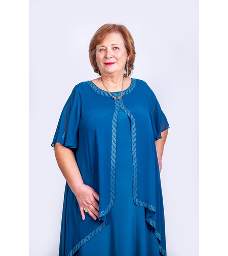 Макси елегантна шифонена рокля в син цвят с ефирни ръкави и декоративен кант подходяща за официални поводи дамска мода maxichic.bg