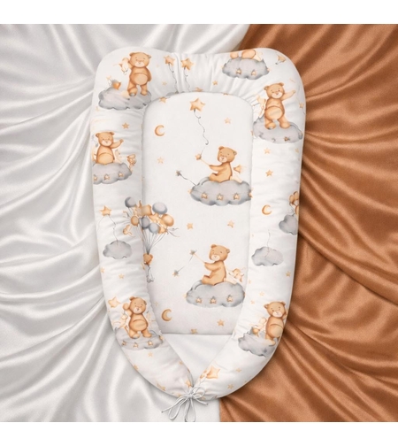 преносимо бебешко легло с кафяво мече