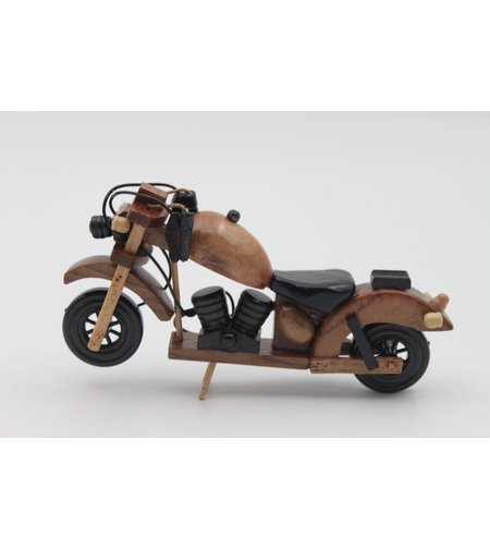 Мотор - сувенир от дърво