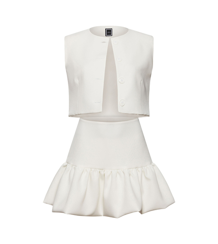 ,,Desire “ in white
