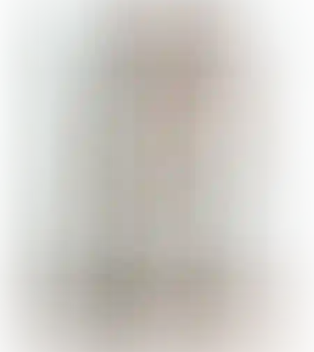 Дамски бял  комплект с елек и панталон