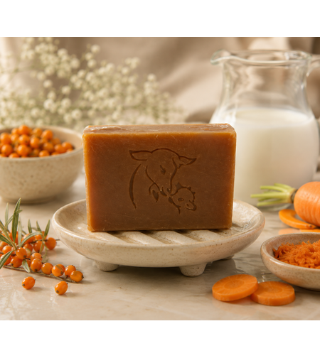 Sapun natural pentru piele sensibila cu lapte de capra, morcov si catina