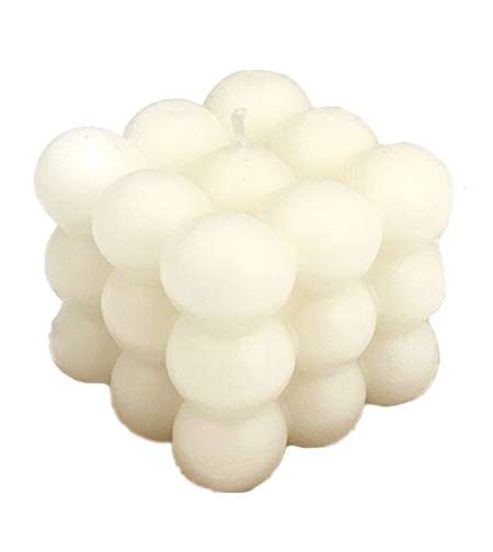 Lumanare Parfumata, Flippy, din Ceara De Soia, Model Cub, Gradient in 3 Culori Pale, 6x6x6 cm, Aroma de Musetel, Alb