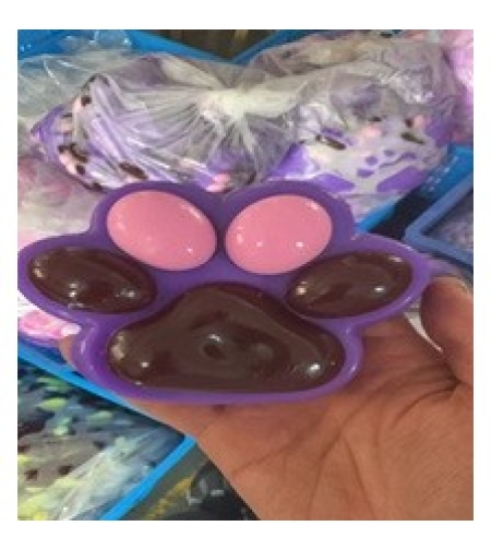 Jucarie Antistres Squishy, Flippy, cu Revenire Lenta, Labuta de Pisica Pufoasa, 8.5 x 7.5 cm, Ambalaj Transparent, Mov Maro