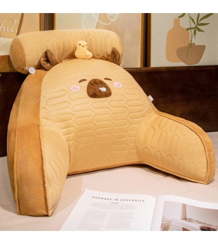 Perna Multifunctionala, Flippy, Spatar pentru Pat, Protectie Lombara, Marime Medie, 60 x 40 cm, din Latex, Model Capybara cu Ratusca in Cap, Maro deschis