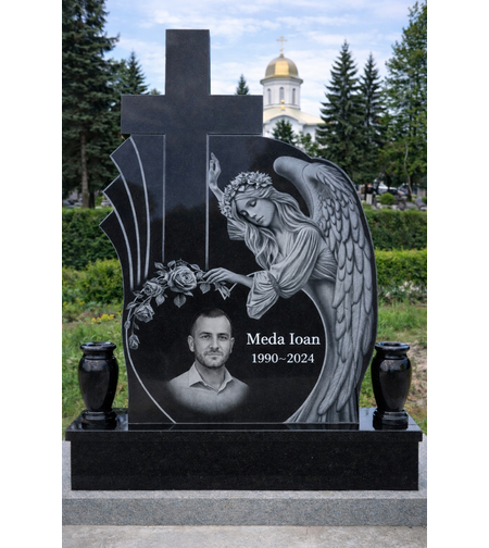 GRA-1831 CRUCE GRANIT CU INGER GRAVAT