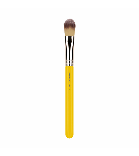 Bdellium Tools  Studio Series - Small Foundation - PENSULĂ MICĂ PENTRU FOND DE TEN ȘI PRODUSE CREMOASE - 947 S