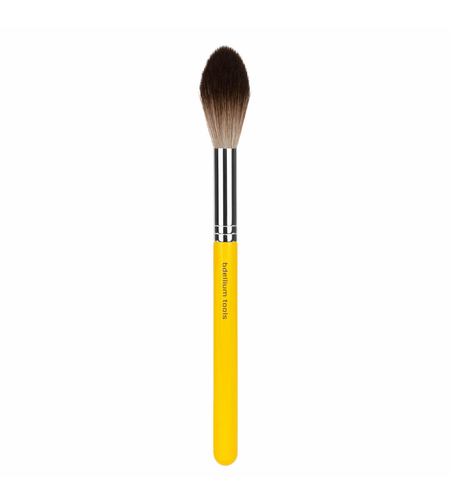 Bdellium Tools  Studio Series - Tapered Highlighting - PENSULĂ PENTRU PUDRĂ ȘI ILUMINATOR - 941 S